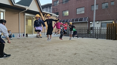 外遊びの様子