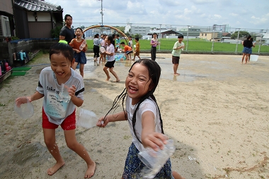 水遊び